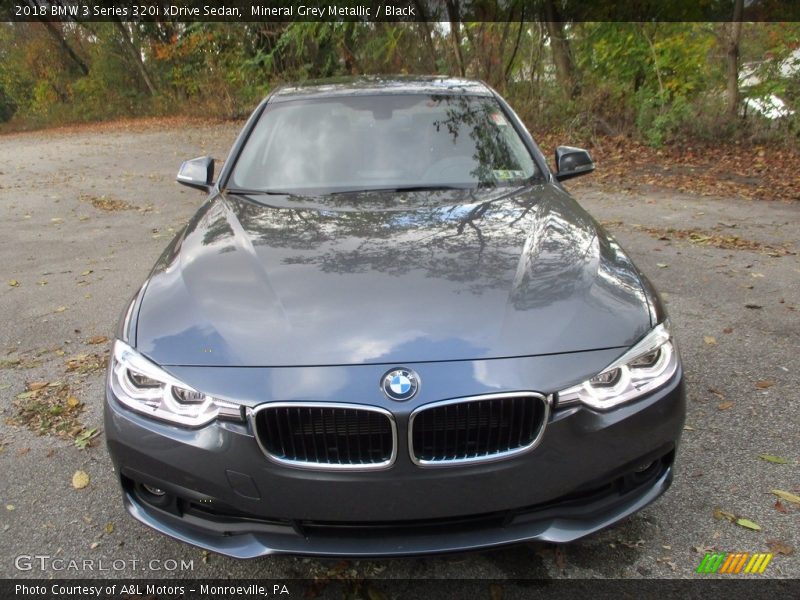 Mineral Grey Metallic / Black 2018 BMW 3 Series 320i xDrive Sedan