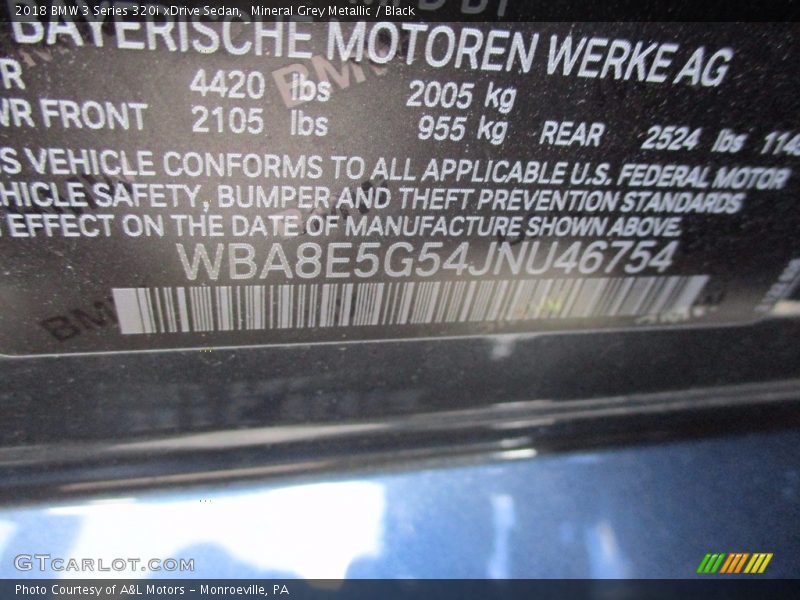 Mineral Grey Metallic / Black 2018 BMW 3 Series 320i xDrive Sedan