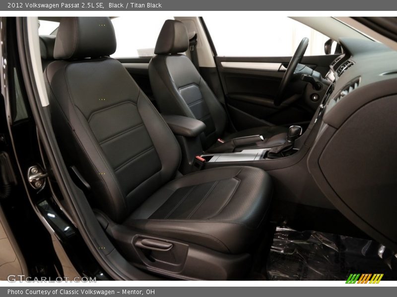 Black / Titan Black 2012 Volkswagen Passat 2.5L SE