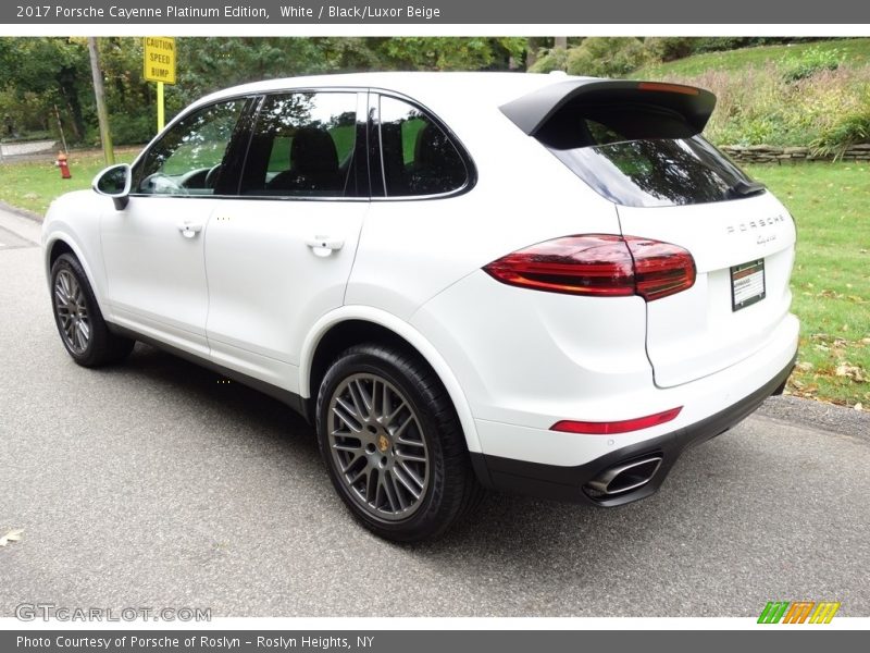 White / Black/Luxor Beige 2017 Porsche Cayenne Platinum Edition