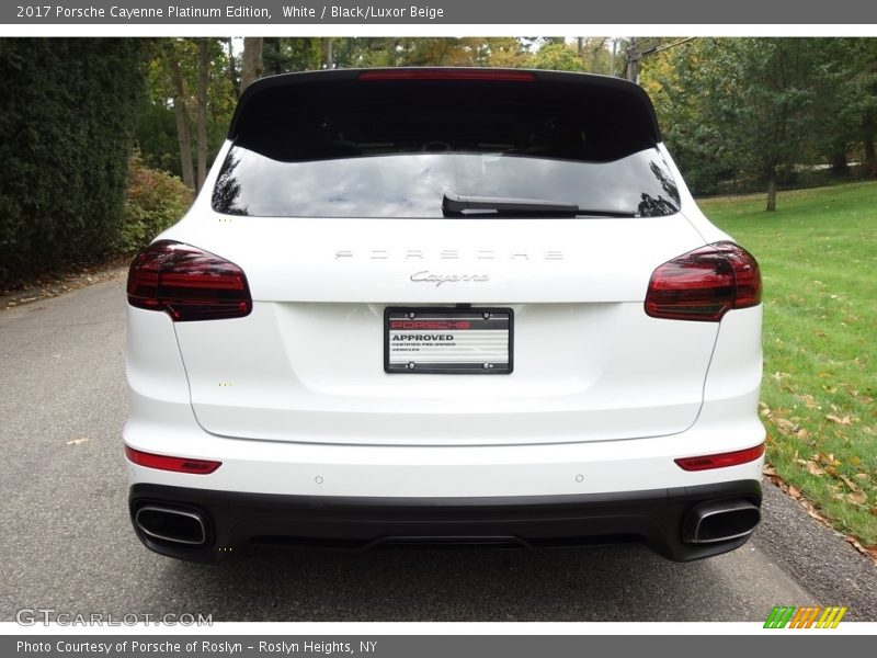 White / Black/Luxor Beige 2017 Porsche Cayenne Platinum Edition