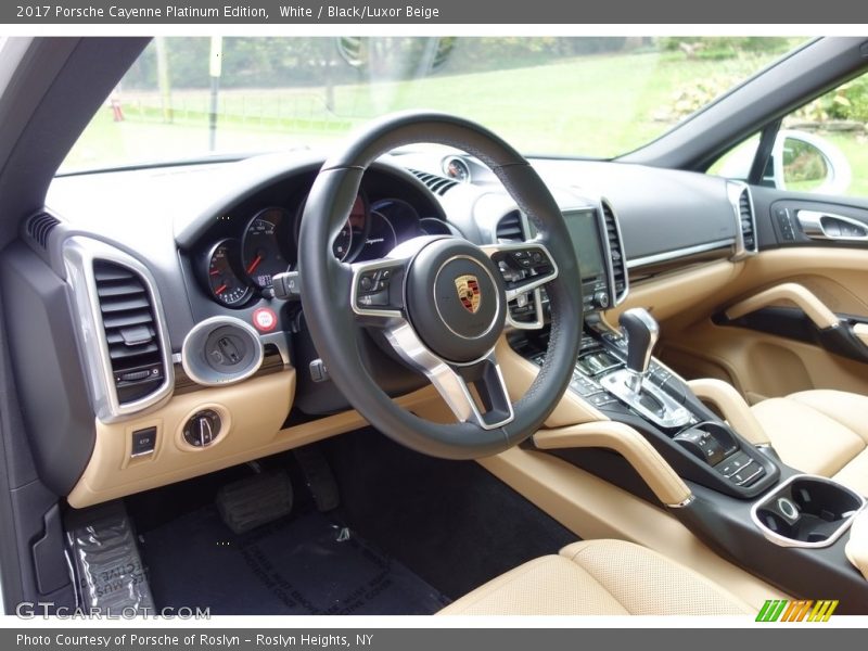 White / Black/Luxor Beige 2017 Porsche Cayenne Platinum Edition