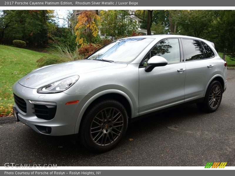 Rhodium Silver Metallic / Luxor Beige 2017 Porsche Cayenne Platinum Edition