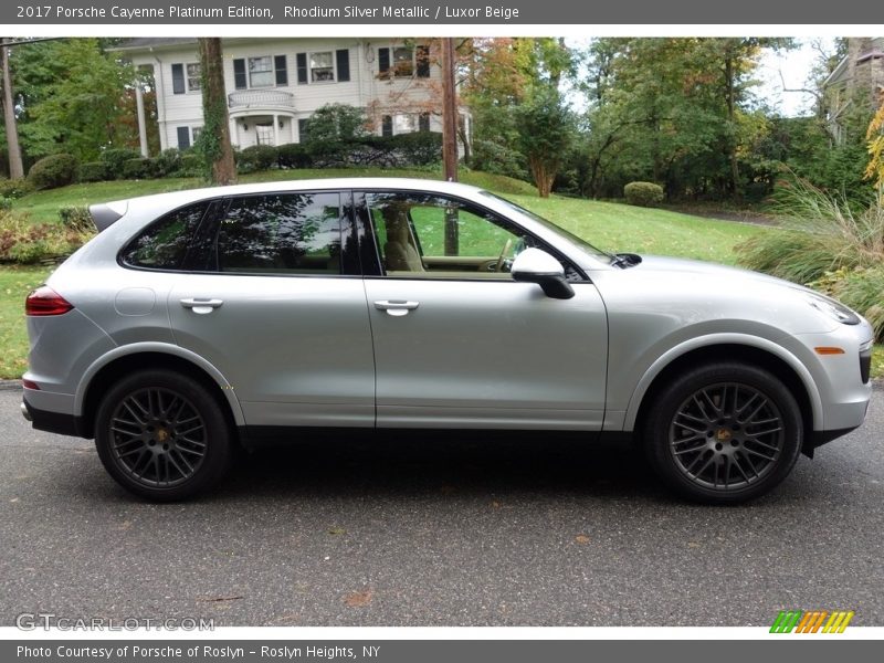 Rhodium Silver Metallic / Luxor Beige 2017 Porsche Cayenne Platinum Edition