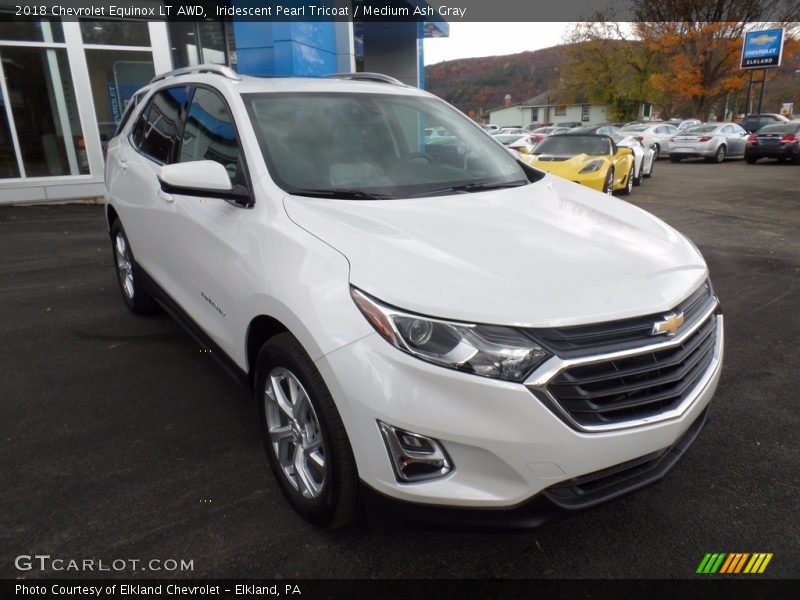 Iridescent Pearl Tricoat / Medium Ash Gray 2018 Chevrolet Equinox LT AWD