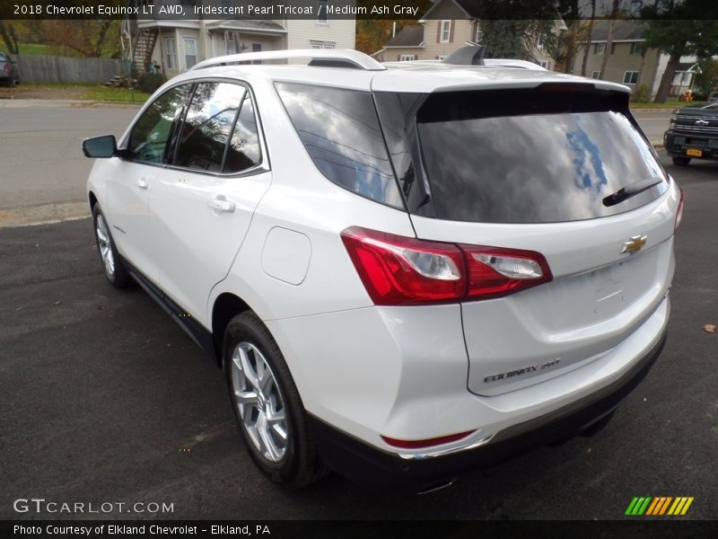 Iridescent Pearl Tricoat / Medium Ash Gray 2018 Chevrolet Equinox LT AWD