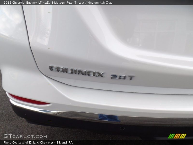 Iridescent Pearl Tricoat / Medium Ash Gray 2018 Chevrolet Equinox LT AWD