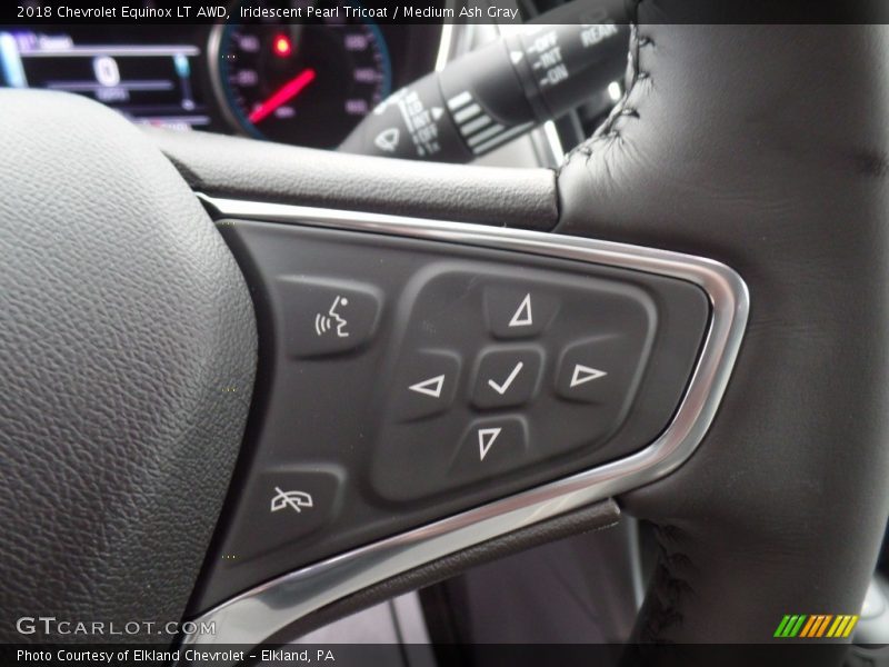 Iridescent Pearl Tricoat / Medium Ash Gray 2018 Chevrolet Equinox LT AWD