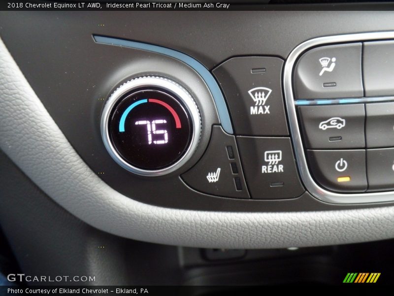 Iridescent Pearl Tricoat / Medium Ash Gray 2018 Chevrolet Equinox LT AWD