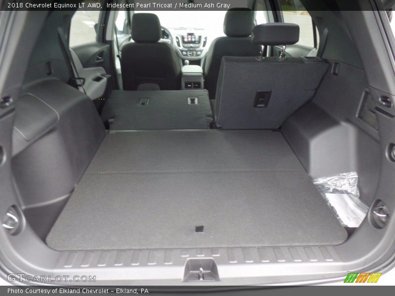 Iridescent Pearl Tricoat / Medium Ash Gray 2018 Chevrolet Equinox LT AWD