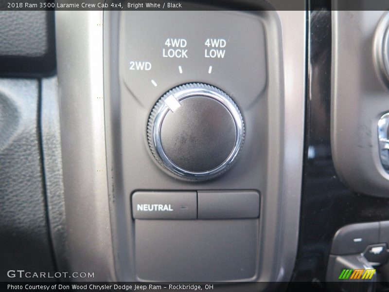Bright White / Black 2018 Ram 3500 Laramie Crew Cab 4x4