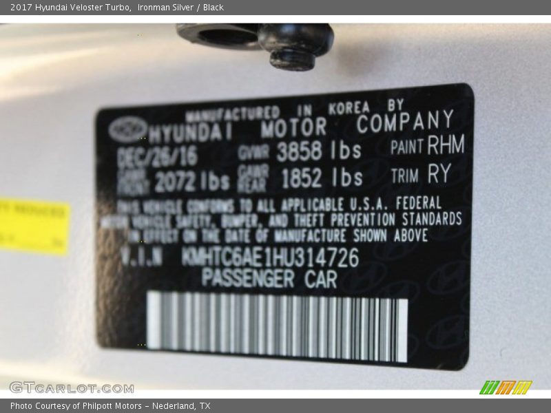 Ironman Silver / Black 2017 Hyundai Veloster Turbo