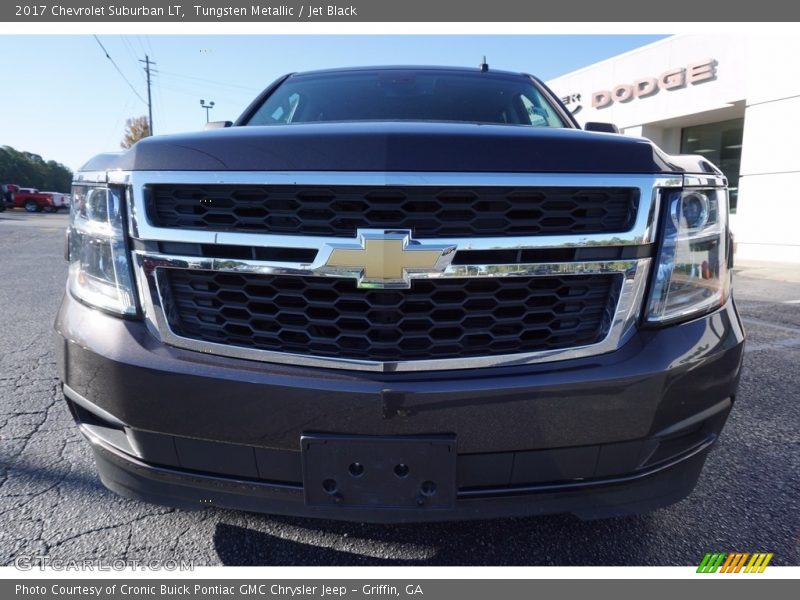 Tungsten Metallic / Jet Black 2017 Chevrolet Suburban LT