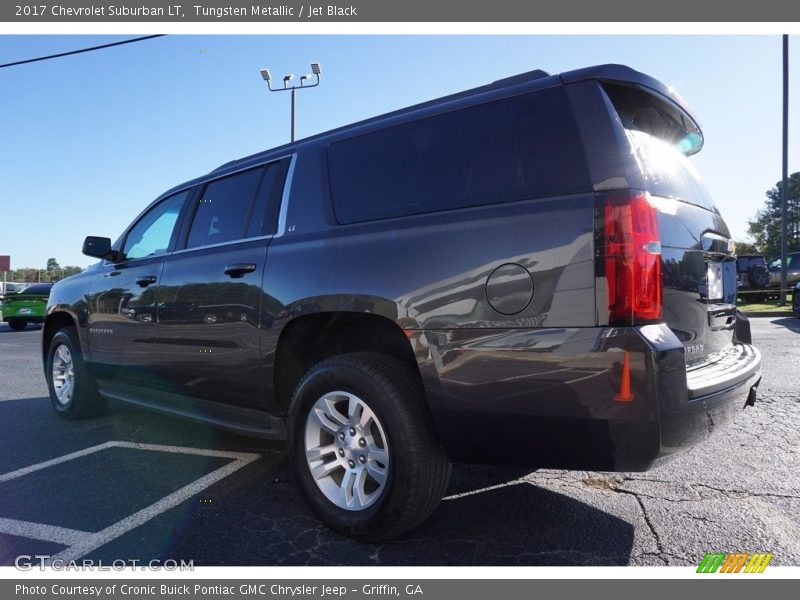 Tungsten Metallic / Jet Black 2017 Chevrolet Suburban LT