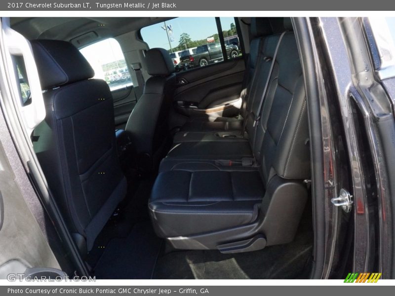 Tungsten Metallic / Jet Black 2017 Chevrolet Suburban LT