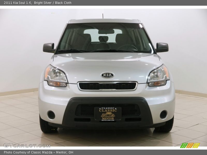 Bright Silver / Black Cloth 2011 Kia Soul 1.6