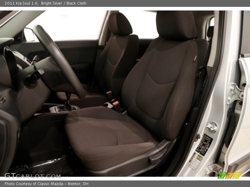 Bright Silver / Black Cloth 2011 Kia Soul 1.6