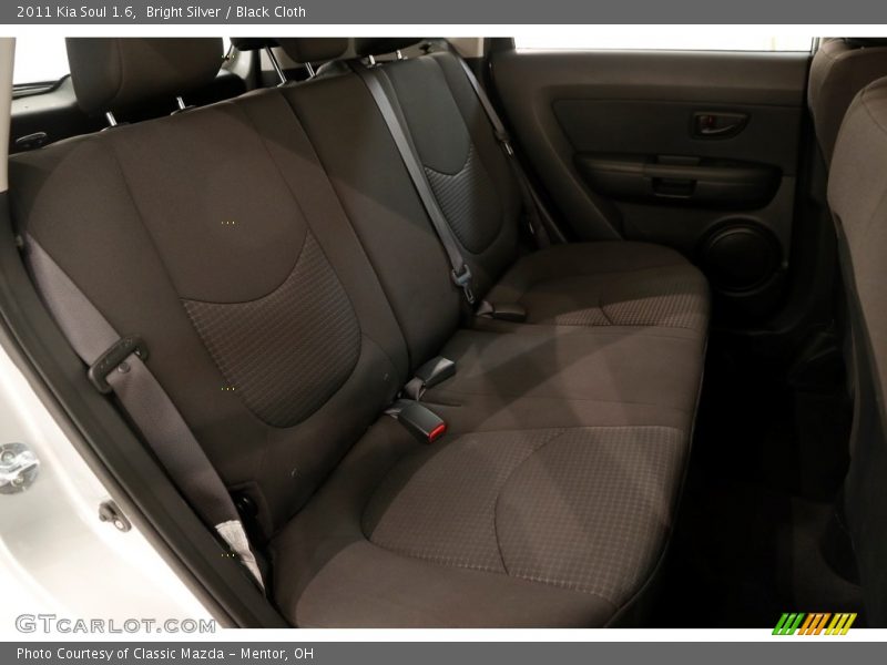 Bright Silver / Black Cloth 2011 Kia Soul 1.6