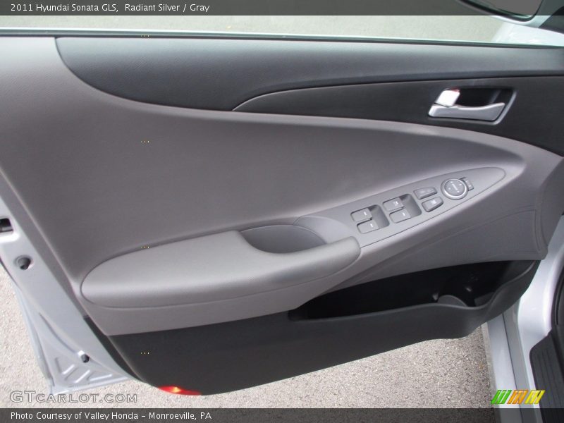 Radiant Silver / Gray 2011 Hyundai Sonata GLS