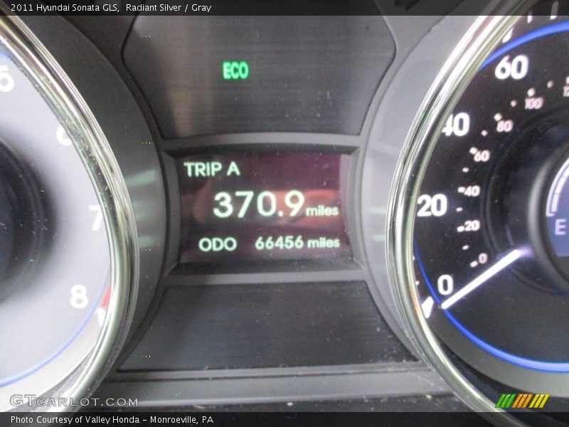 Radiant Silver / Gray 2011 Hyundai Sonata GLS
