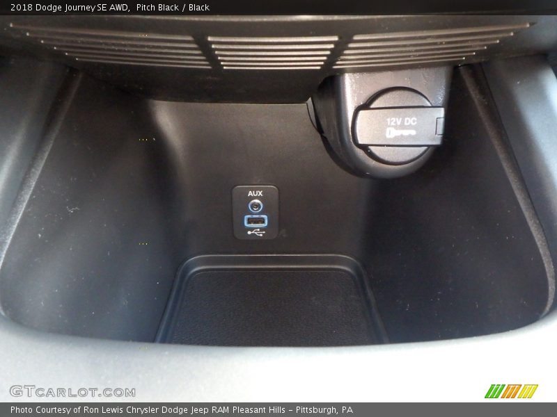 Pitch Black / Black 2018 Dodge Journey SE AWD