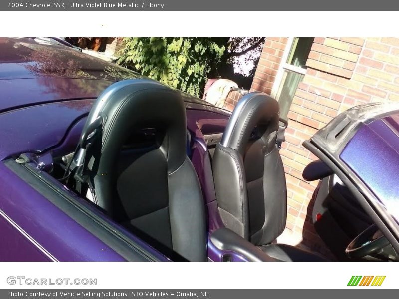 Ultra Violet Blue Metallic / Ebony 2004 Chevrolet SSR