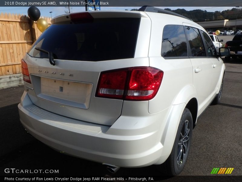 White Noise Tri-Coat / Black 2018 Dodge Journey SE AWD