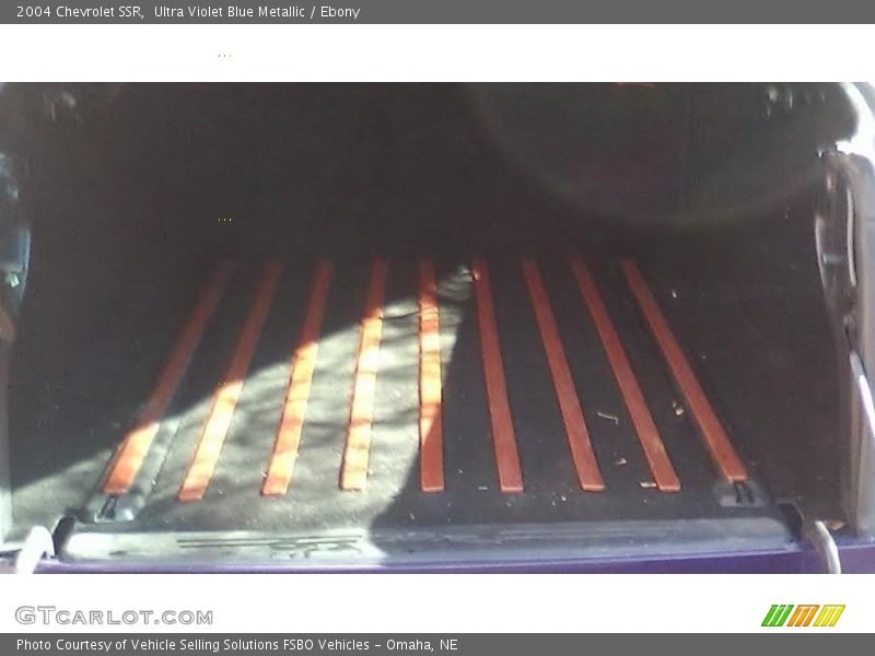 Ultra Violet Blue Metallic / Ebony 2004 Chevrolet SSR