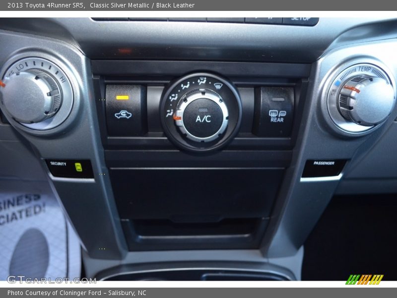 Classic Silver Metallic / Black Leather 2013 Toyota 4Runner SR5