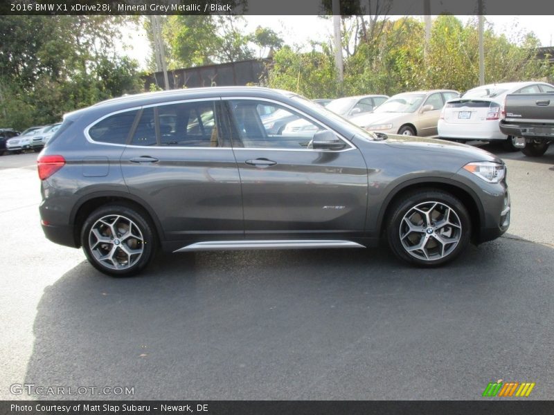 Mineral Grey Metallic / Black 2016 BMW X1 xDrive28i