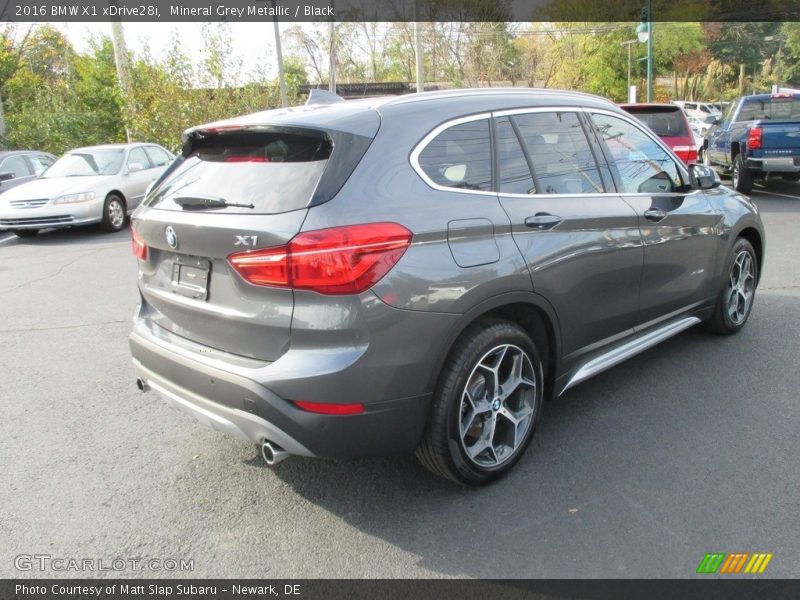 Mineral Grey Metallic / Black 2016 BMW X1 xDrive28i