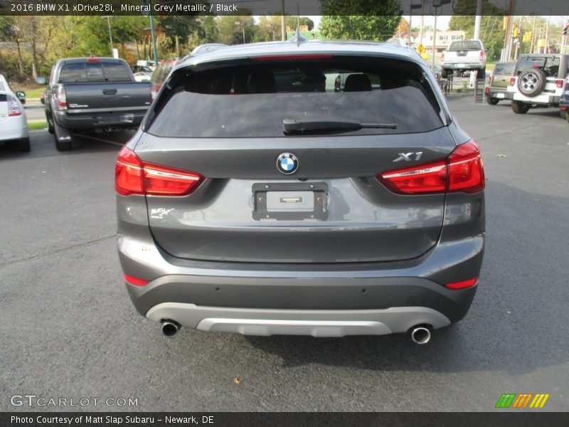 Mineral Grey Metallic / Black 2016 BMW X1 xDrive28i