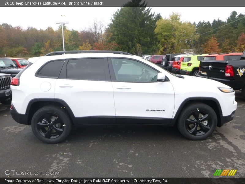 Bright White / Black 2018 Jeep Cherokee Latitude 4x4