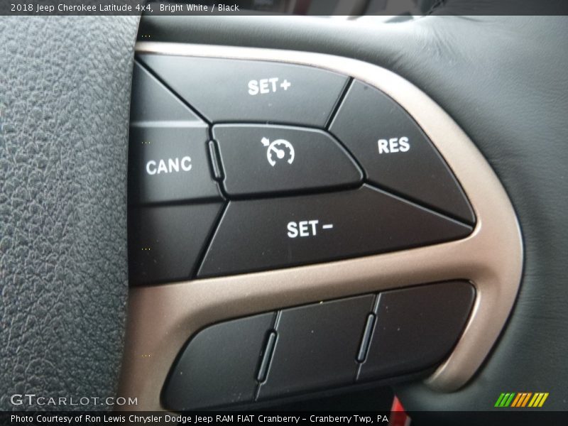Bright White / Black 2018 Jeep Cherokee Latitude 4x4