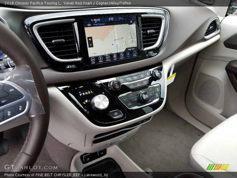 Velvet Red Pearl / Cognac/Alloy/Toffee 2018 Chrysler Pacifica Touring L