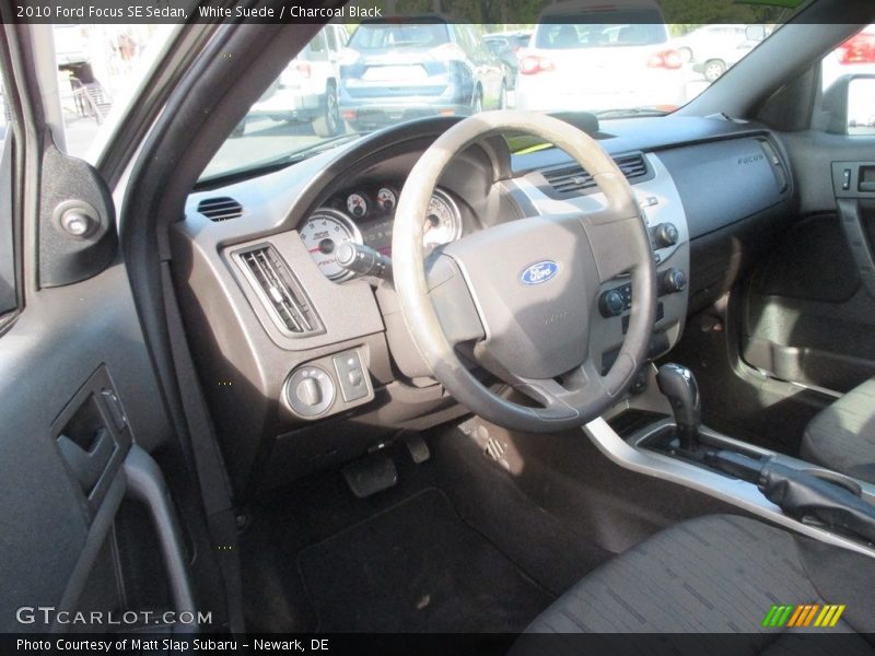 White Suede / Charcoal Black 2010 Ford Focus SE Sedan