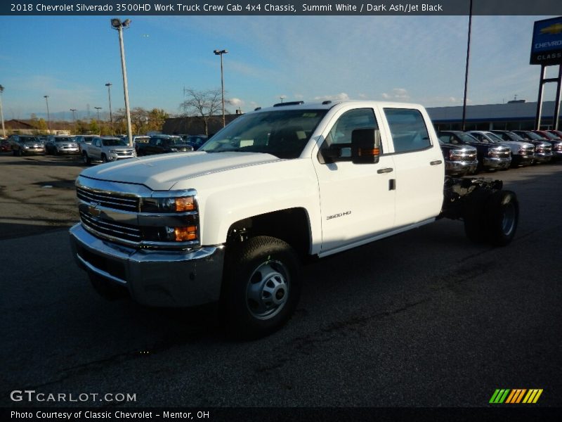 Front 3/4 View of 2018 Silverado 3500HD Work Truck Crew Cab 4x4 Chassis