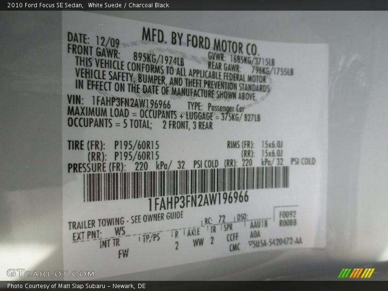 White Suede / Charcoal Black 2010 Ford Focus SE Sedan