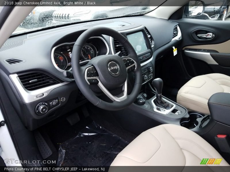 Bright White / Black 2018 Jeep Cherokee Limited 4x4