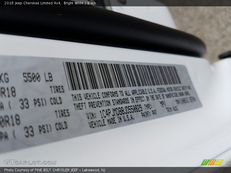 Bright White / Black 2018 Jeep Cherokee Limited 4x4