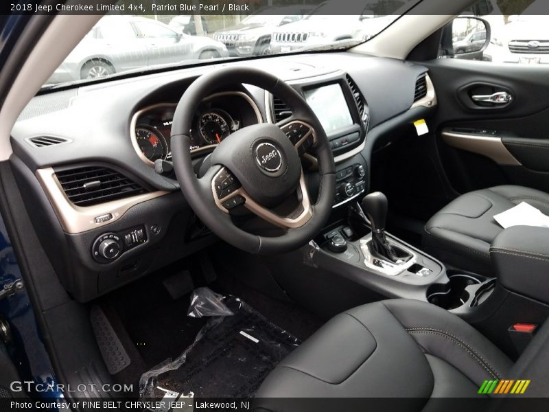 Patriot Blue Pearl / Black 2018 Jeep Cherokee Limited 4x4
