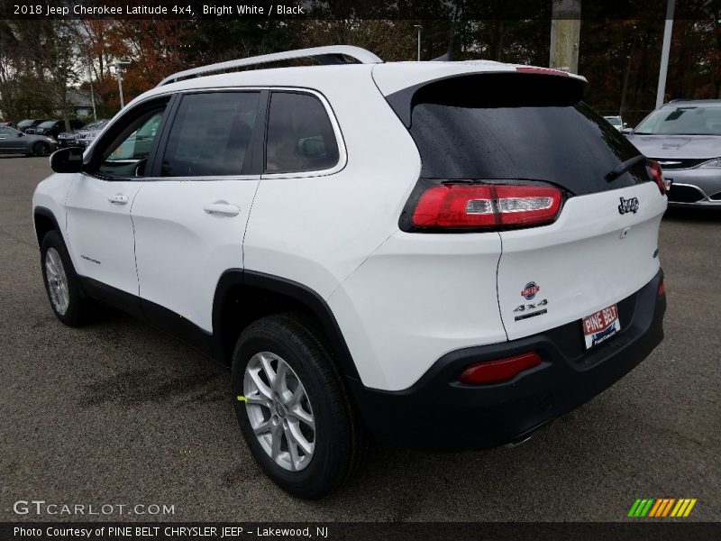 Bright White / Black 2018 Jeep Cherokee Latitude 4x4