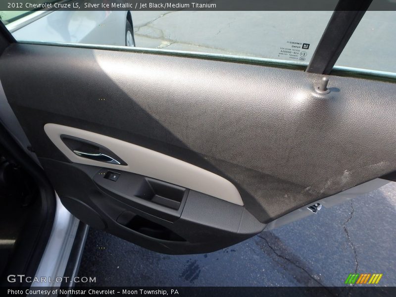 Silver Ice Metallic / Jet Black/Medium Titanium 2012 Chevrolet Cruze LS