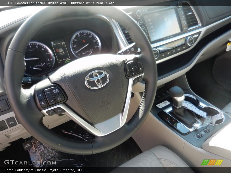 Blizzard White Pearl / Ash 2018 Toyota Highlander Limited AWD