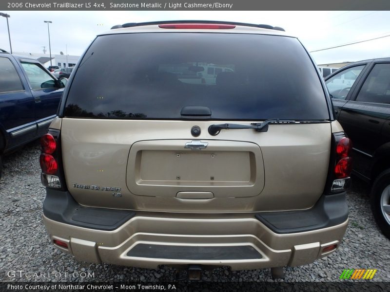 Sandstone Metallic / Light Cashmere/Ebony 2006 Chevrolet TrailBlazer LS 4x4