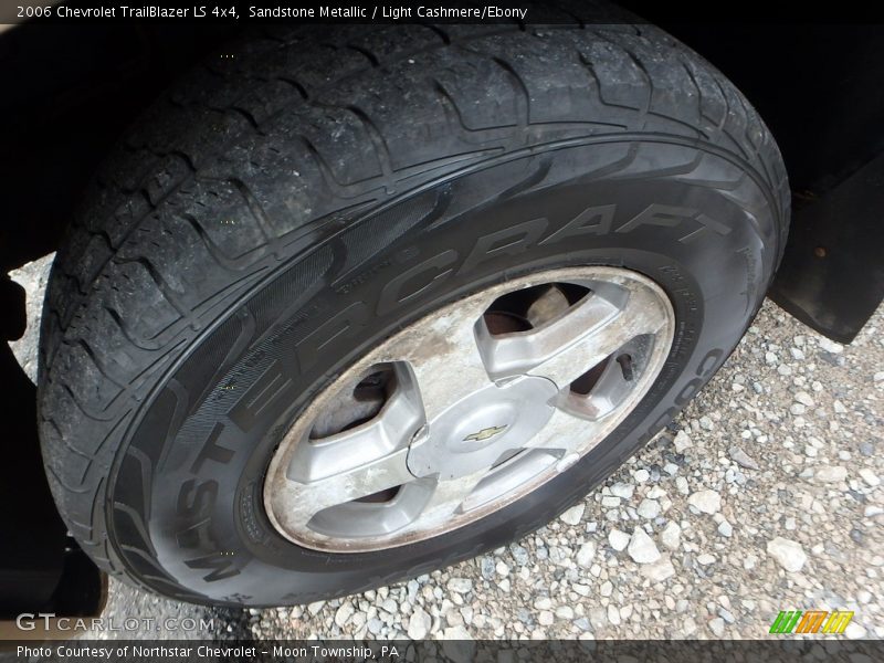Sandstone Metallic / Light Cashmere/Ebony 2006 Chevrolet TrailBlazer LS 4x4