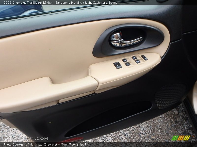 Sandstone Metallic / Light Cashmere/Ebony 2006 Chevrolet TrailBlazer LS 4x4