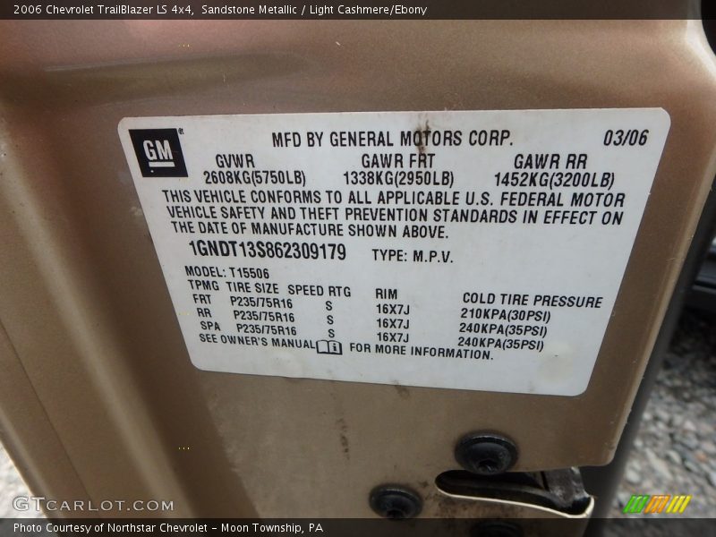 Sandstone Metallic / Light Cashmere/Ebony 2006 Chevrolet TrailBlazer LS 4x4