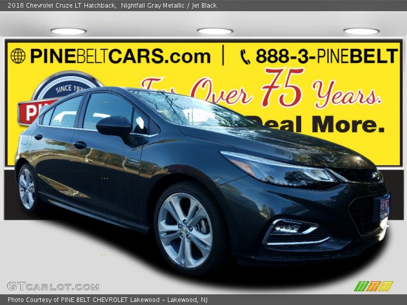 Nightfall Gray Metallic / Jet Black 2018 Chevrolet Cruze LT Hatchback