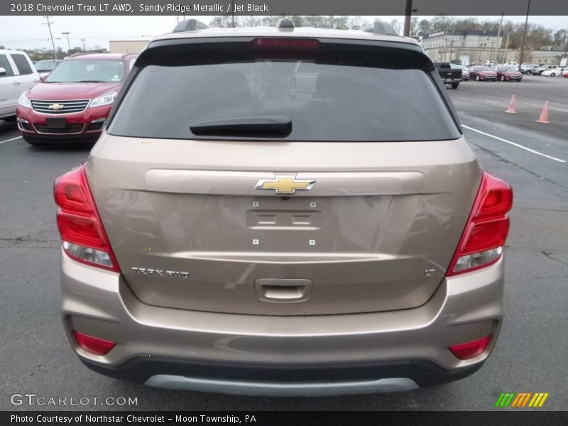 Sandy Ridge Metallic / Jet Black 2018 Chevrolet Trax LT AWD